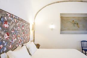 Residentas Apostolos