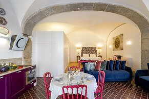 Residentas Apostolos