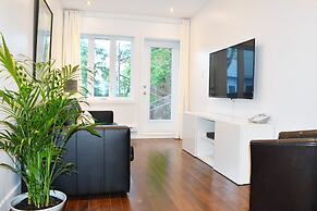 LMVR - LuxApt 3 - 7 bedrooms 2 bathrooms