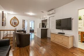 LMVR - LuxApt 3 - 7 bedrooms 2 bathrooms