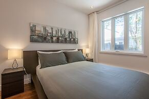 LMVR - LuxApt 3 - 7 bedrooms 2 bathrooms