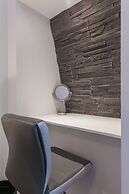 LMVR - LuxApt 3 - 7 bedrooms 2 bathrooms