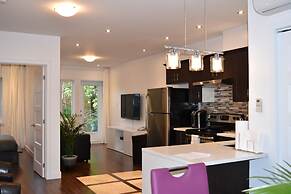 LMVR - LuxApt 3 - 7 bedrooms 2 bathrooms