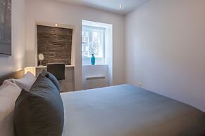 LMVR - LuxApt 3 - 7 bedrooms 2 bathrooms