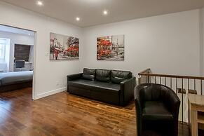 LMVR - LuxApt 3 - 7 bedrooms 2 bathrooms