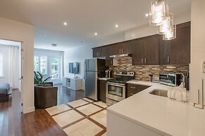 LMVR - LuxApt 3 - 7 bedrooms 2 bathrooms