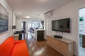 LMVR - LuxApt 3 - 7 bedrooms 2 bathrooms