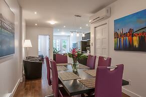 LMVR - LuxApt 3 - 7 bedrooms 2 bathrooms