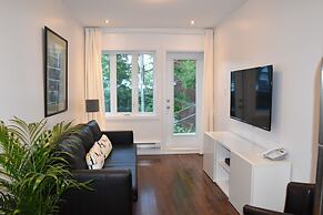 LMVR - LuxApt 3 - 7 bedrooms 2 bathrooms