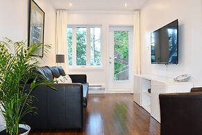 LMVR - LuxApt 3 - 7 bedrooms 2 bathrooms