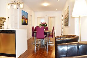 LMVR - LuxApt 3 - 7 bedrooms 2 bathrooms