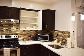 LMVR - LuxApt 3 - 7 bedrooms 2 bathrooms