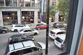 LMVR - LuxApt 3 - 7 bedrooms 2 bathrooms