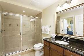 RVH 121 Centre Court Dream