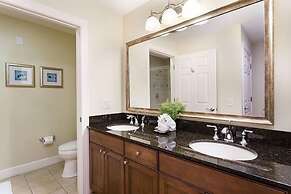 RVH 121 Centre Court Dream