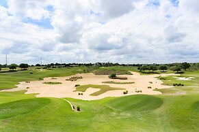 RVH 145 Centre Court Paradise