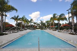 RVH 145 Centre Court Paradise