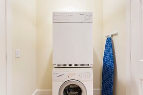 RVH 177 Centre Court Chic