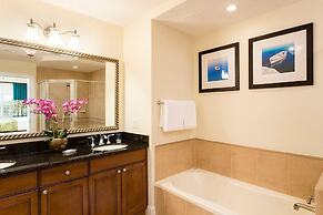 RVH 177 Centre Court Chic