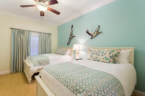 RVH 177 Centre Court Chic