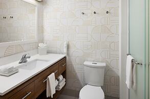 Home2 Suites by Hilton Roseville Minneapolis