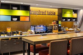 Home2 Suites by Hilton Roseville Minneapolis