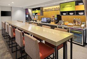 Home2 Suites by Hilton Roseville Minneapolis