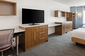 Home2 Suites by Hilton Roseville Minneapolis
