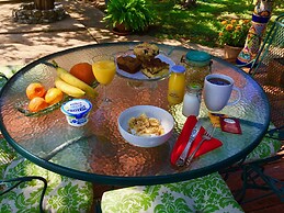 Casa del Sol Bed and Breakfast