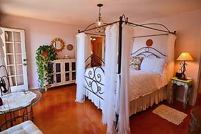 Casa del Sol Bed and Breakfast