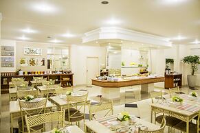 JR Hotel