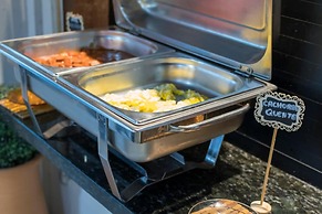 Rezende Suites Hotel