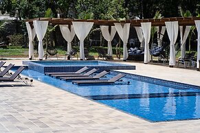 Hotel Lago Dourado