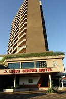 Lagoa Serena Flat Hotel