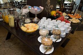 Lagoa Serena Flat Hotel