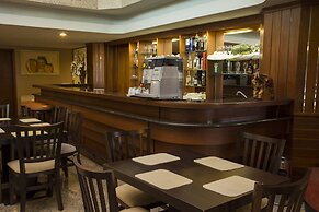 Lagoa Serena Flat Hotel