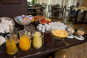 Lagoa Serena Flat Hotel