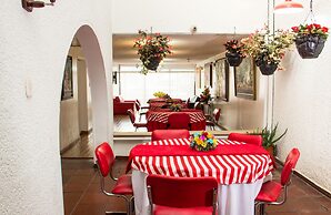 CM House - Hotel Moreno