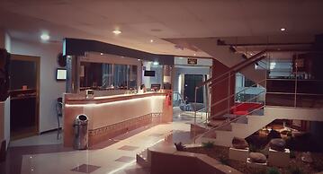 Enterprise Inn Plaza