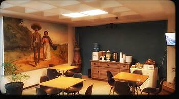 Enterprise Inn Plaza