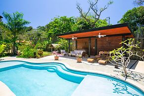 Green Bamboo Cabana