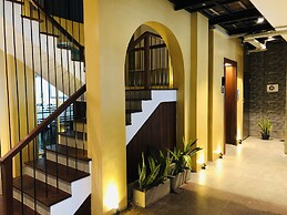 Tropic Inn - Mount Lavinia