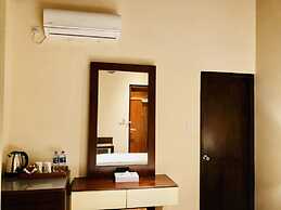 Tropic Inn - Mount Lavinia