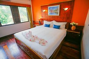 E-Outfitting Vang Thong Hotel