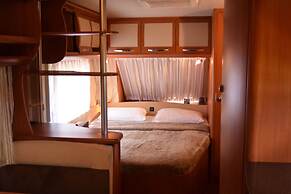 Go Outdoors Caravan Park Nuwara Eliya