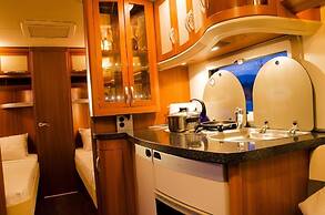 Go Outdoors Caravan Park Nuwara Eliya