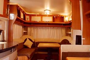 Go Outdoors Caravan Park Nuwara Eliya