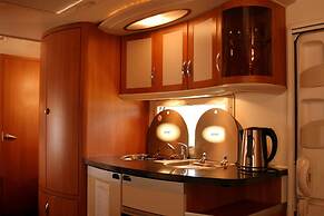 Go Outdoors Caravan Park Nuwara Eliya