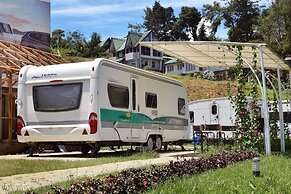 Go Outdoors Caravan Park Nuwara Eliya