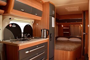 Go Outdoors Caravan Park Nuwara Eliya